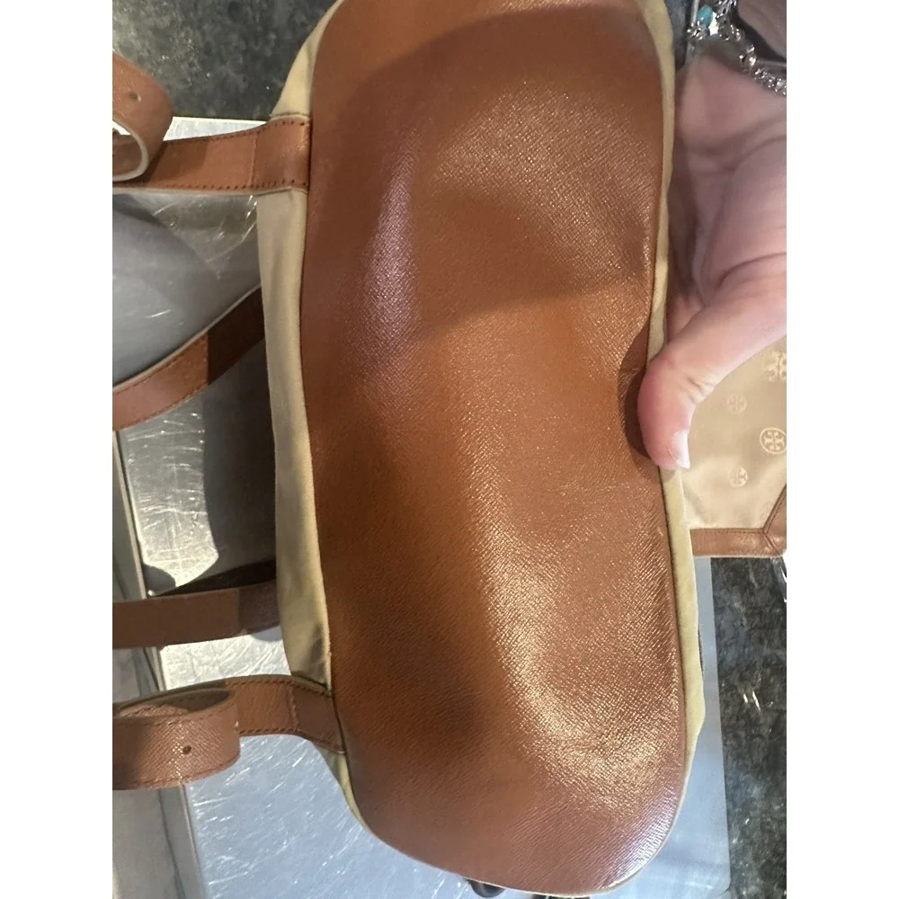 Tory Burch tory burch